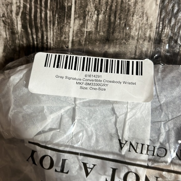 MFK Collection By Mia Convertible Crossbody/Wristlet - Picture 8 of 8